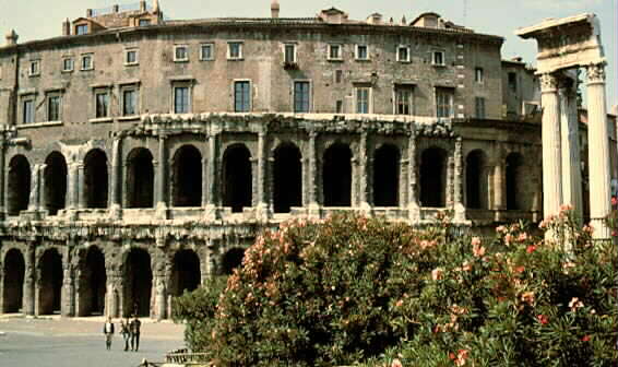 Il teatro di Marcello  stato trasformato in un palazzo